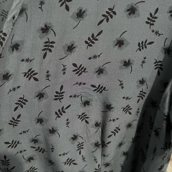 LACAUSA Blue Floral Flutter Sleeve Midi Wrap Dress - Picture 6 of 6